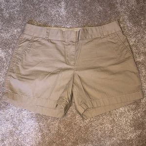 Women’s Tan J Crew Chino Broken-In Shorts Size 6